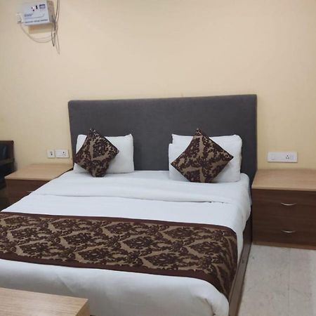 Friends Residency Bed & Breakfast New Delhi Exterior foto