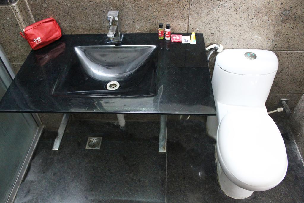 Friends Residency Bed & Breakfast New Delhi Exterior foto