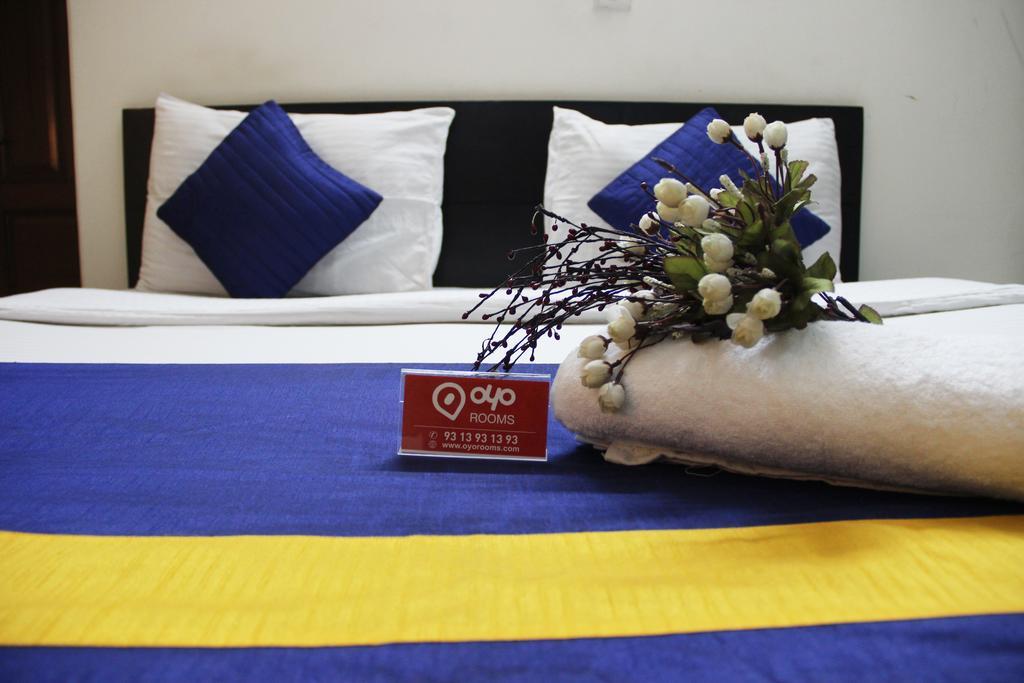 Friends Residency Bed & Breakfast New Delhi Exterior foto