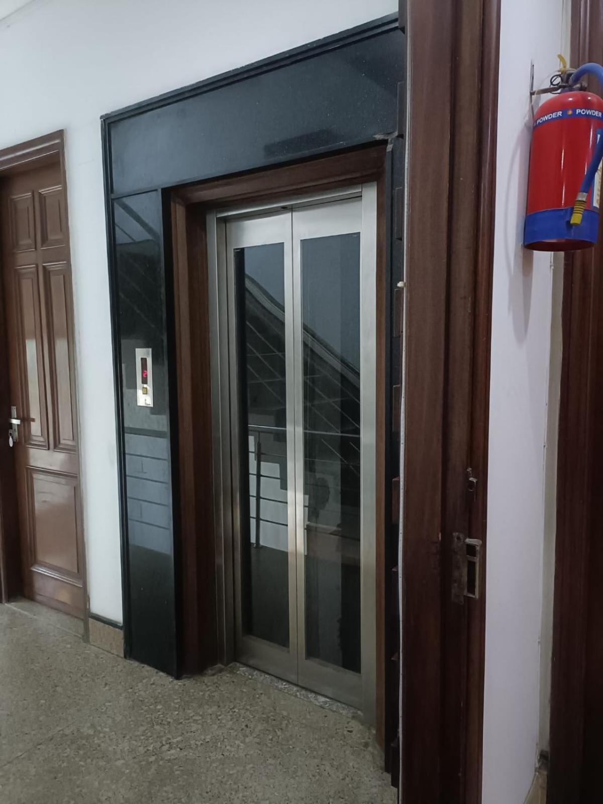 Friends Residency Bed & Breakfast New Delhi Exterior foto